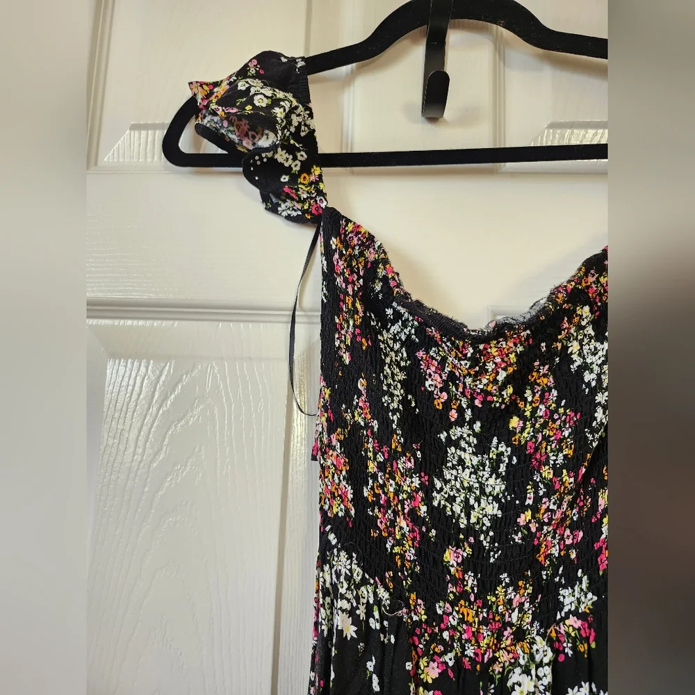 Francescas Collections chic off